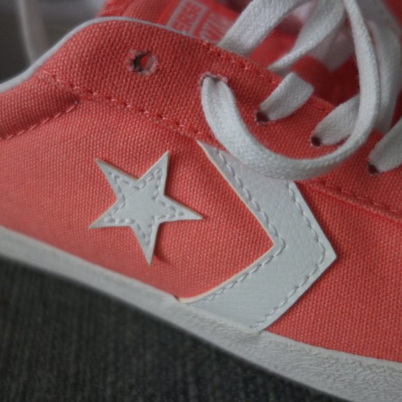 Converse Pink Unisex Low Top Shoes Mens 7.5 Womens 9 - Picture 4 of 12